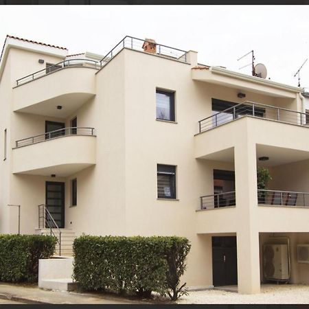 Adria Apartments Πόρετς Εξωτερικό φωτογραφία